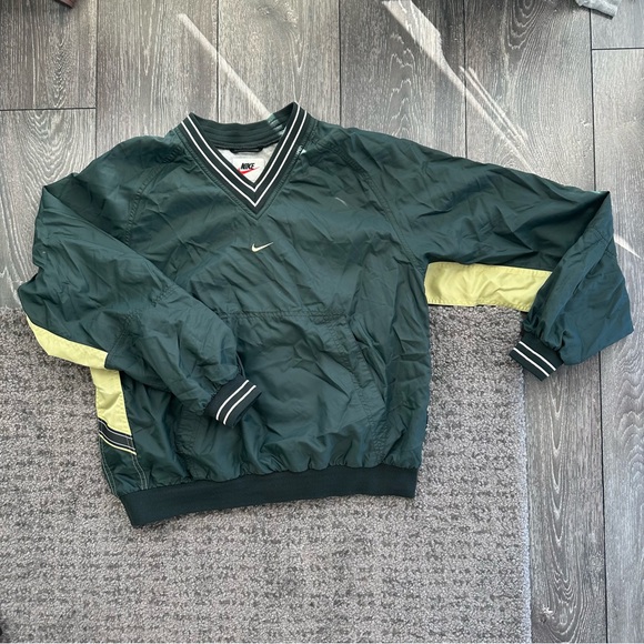 Vintage Nike middle swoosh windbreaker - Picture 1 of 7